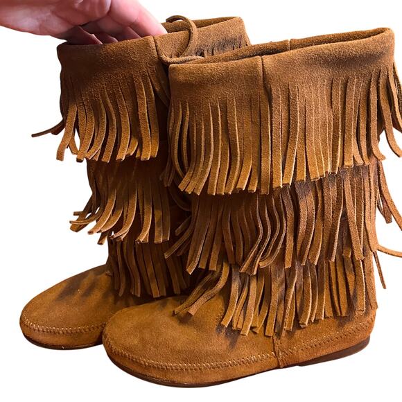 Minnetonka Shoes - Minnetonka Moccasin Fringe Boots 3 Layer Fringe